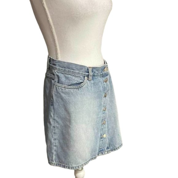 Victoria's Secret LondonJean Front Buttons Light Wash Mini Skirt - size … - Picture 11 of 13